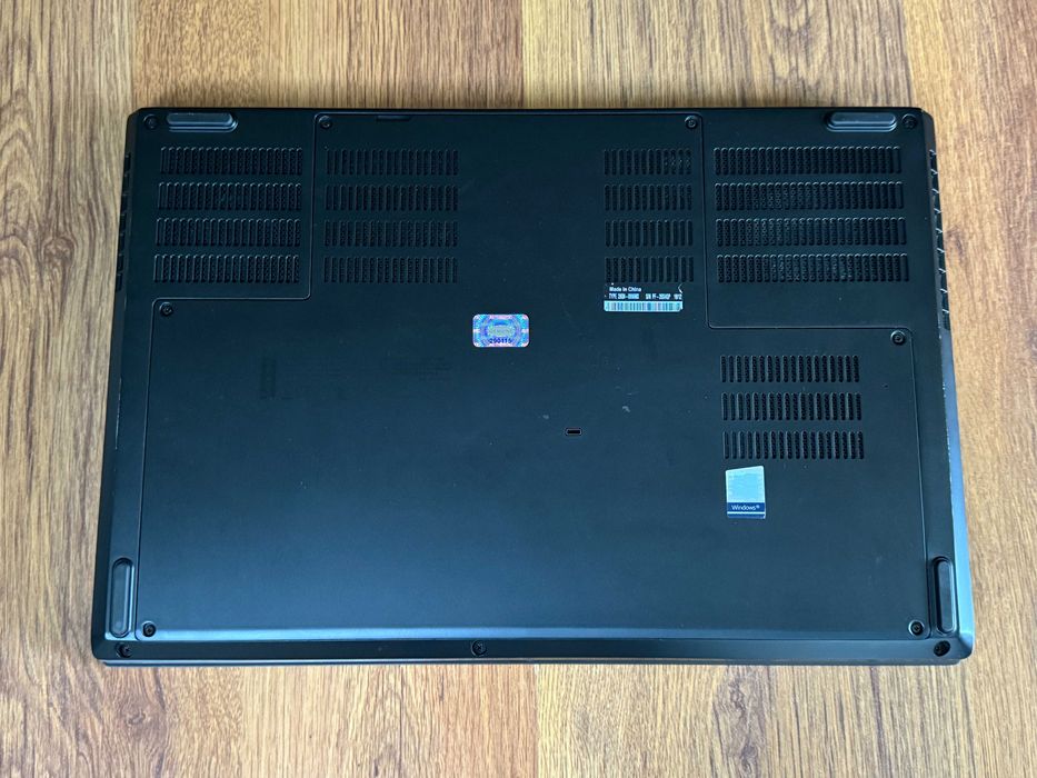 15.6' FHD IPS i7-9850H Lenovo ThinkPad P53 32GB RAM/512GB/RTX 3000 6GB