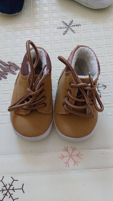 Страхотни бебешки обувки и сандали!