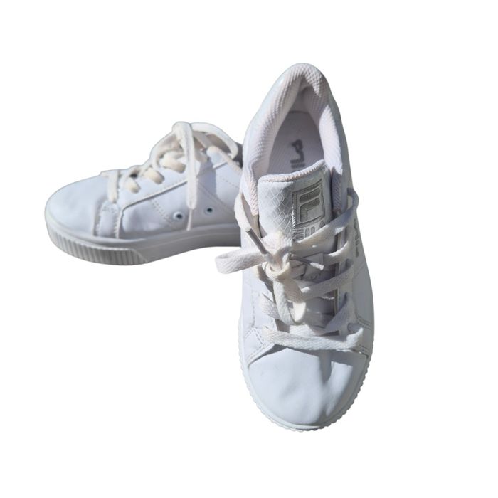 Adidași FILA 32 albi, foarte comozi, potriviți și pentru școală, fete, baieti, unisex