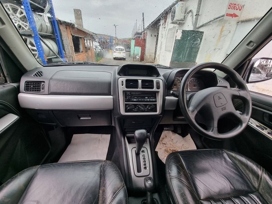 Dezmembrari dezmembrez Mitsubishi Shogun Pajero Pinin