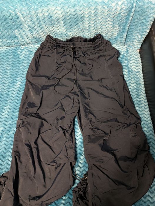 Pantaloni  din  fâș