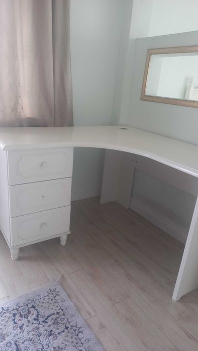 Письменный стол. Угловой.  Книжная полка и тумба в подарок