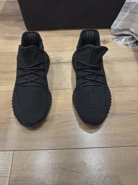 Adidas Yeezy Boost 350 V2