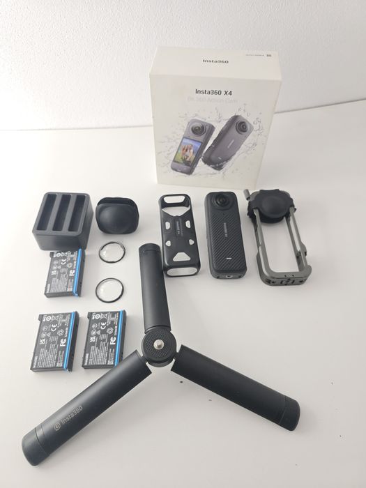 Insta360 x4 + 3 baterii si accesorii originale