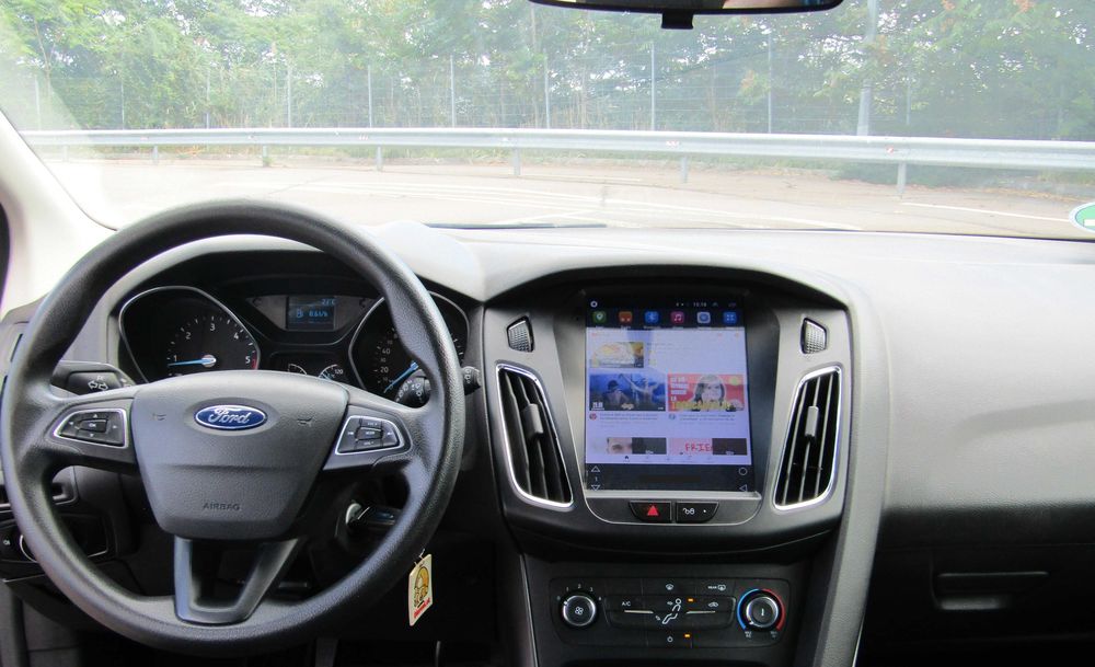 FORD Focus 2015 — imagine 4