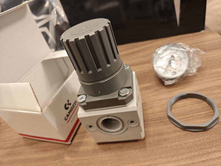 Регулатор на налягането MC202-R00 Camozzi