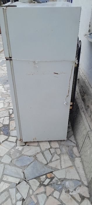 Xolodilnik ishlab turibdi ishlashlari zo'r sovutishi zo'r