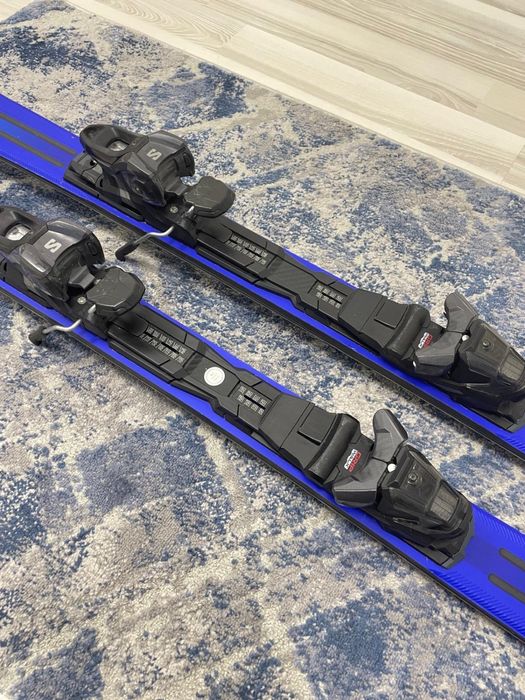 Schiuri Salomon E S/RACE 8