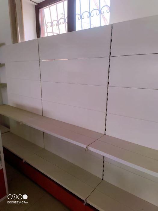 Стеклянные витрины