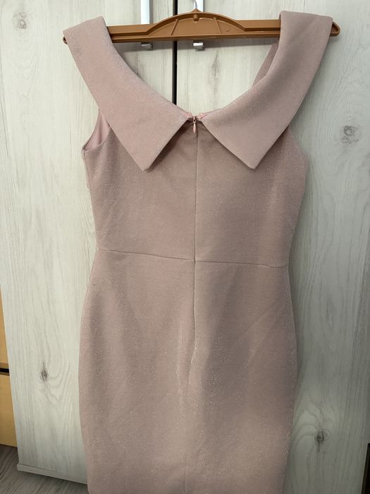 Rochie roz cu sclipici marimea 40