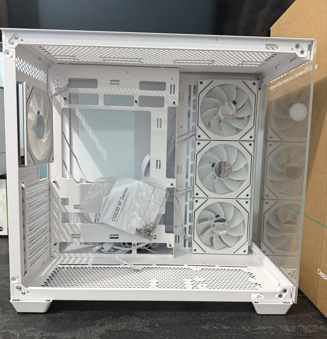 Новый кейс аквариум DeepCool CG 530 4F WH