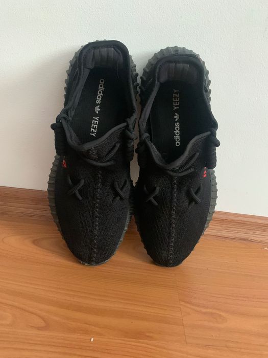 Yeezy 350 V2 "Black Red"