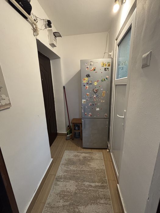 Ofer spre inchiriere apartament utilat si mobilat . Nr tel: 0763472374