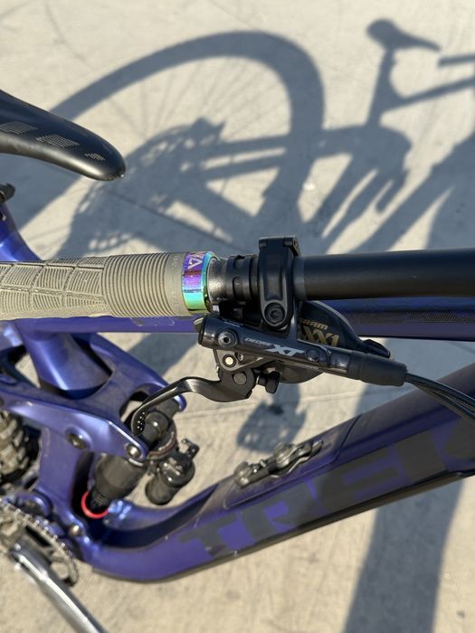 VAND/SCHIMB Trek slash 8