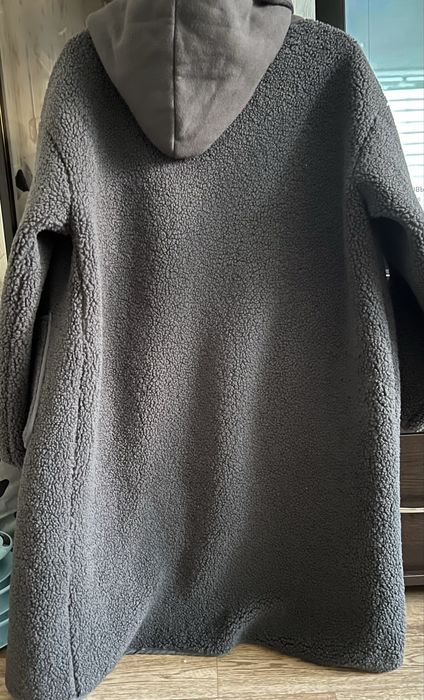 Продам пальто с капюшоном