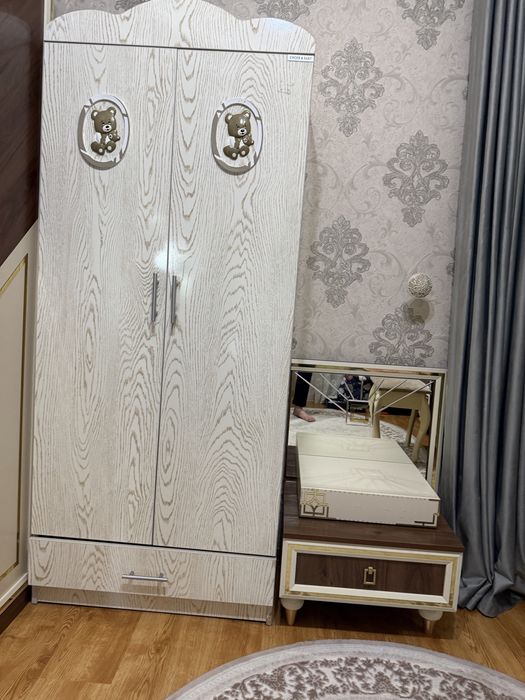 Спальный гарнитур+ шкаф для ребёнка
