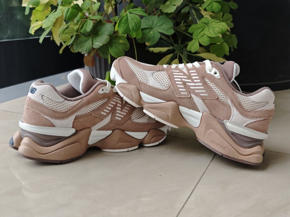 New Balance 9060