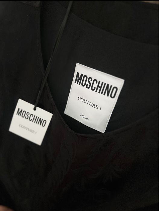 Чисто нова дизайнерска рокля MOSCHINO – оригинал