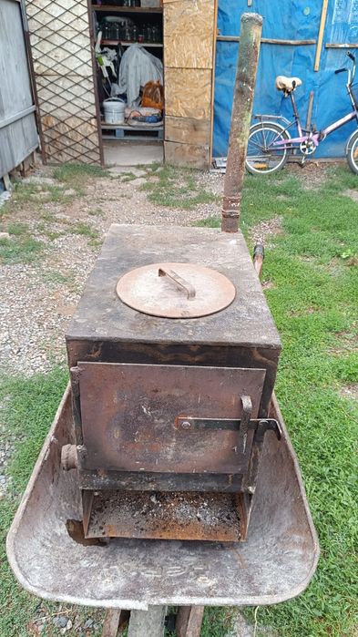 Продам печку угольную