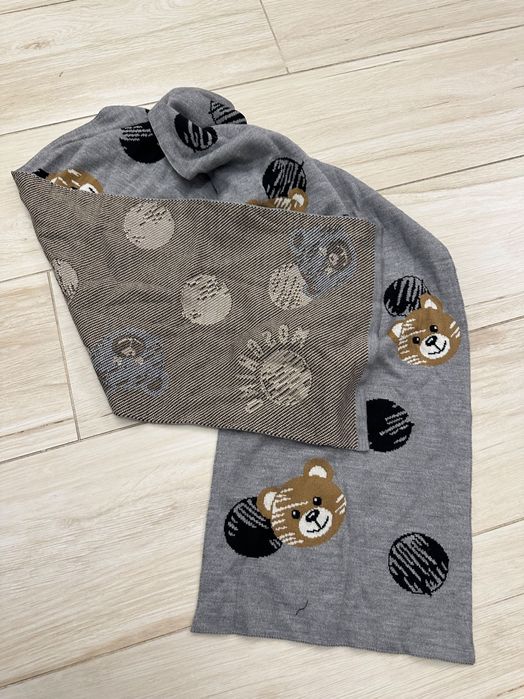 Fular MOSCHINO superb cu 50% lana