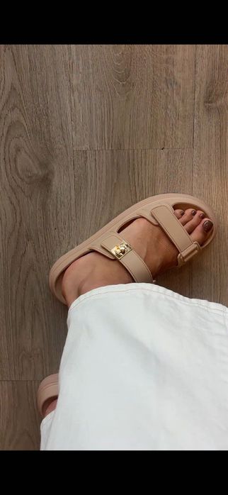 Сандали Steve Madden