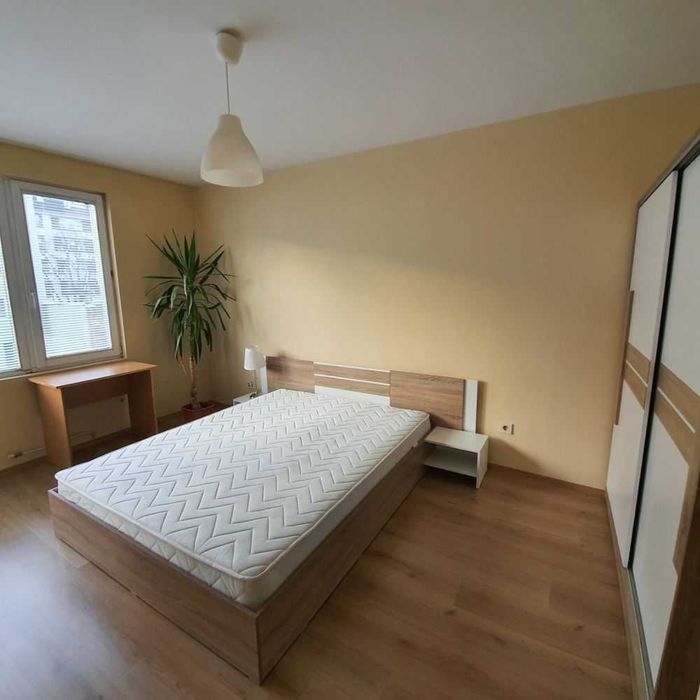 Дава се под наем Двустаен апартамент в София, Зона Б-18 - 68 кв.м за 448.8 € - Снимка #2