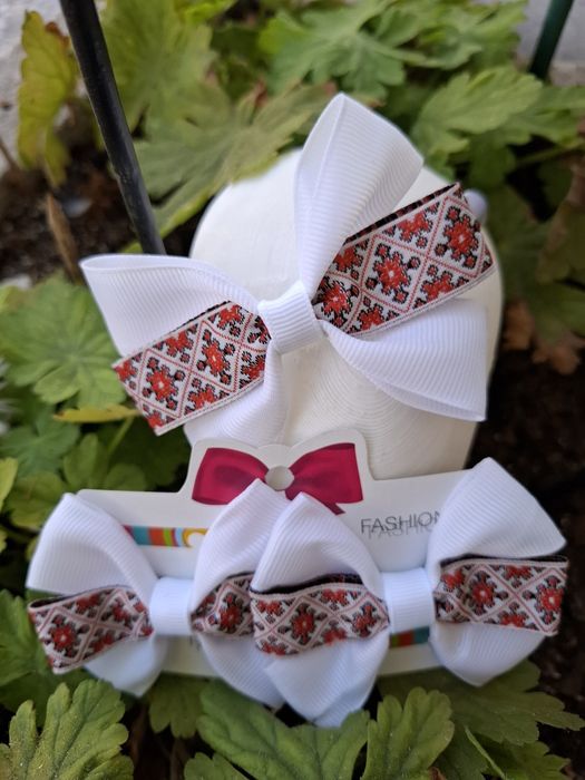 Аксесоари за коса с български шевици