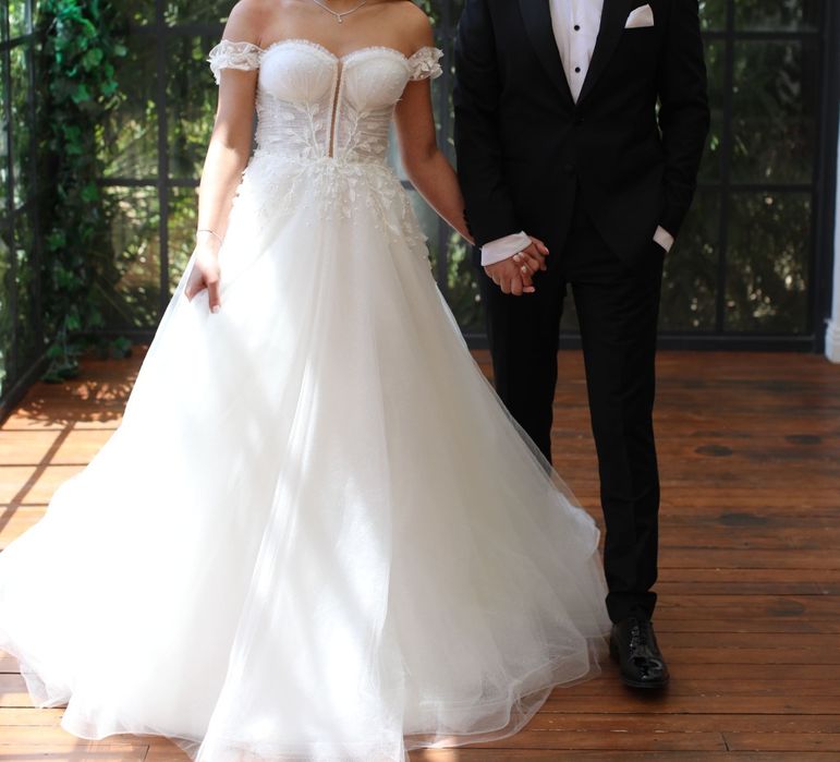 Булчинска рокля.