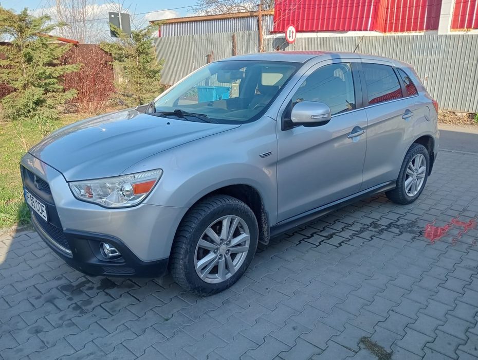 Vand Mitsubishi asx 2013