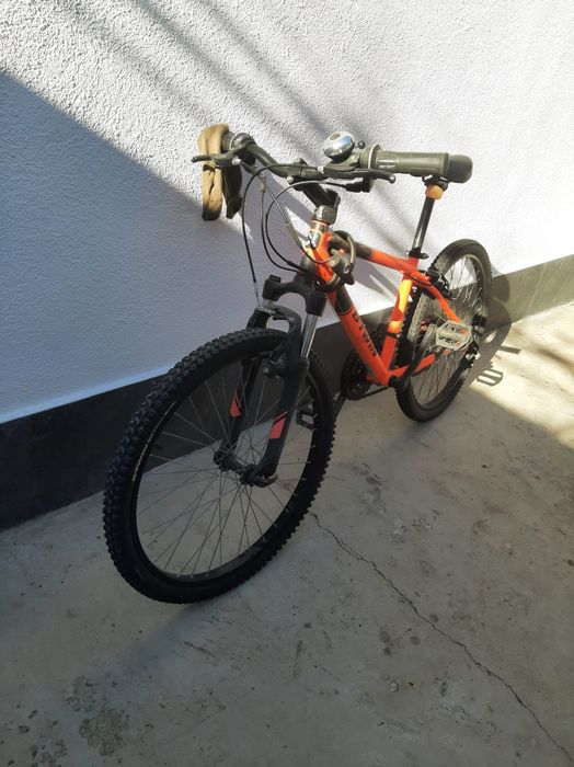 Vand doua biciclete