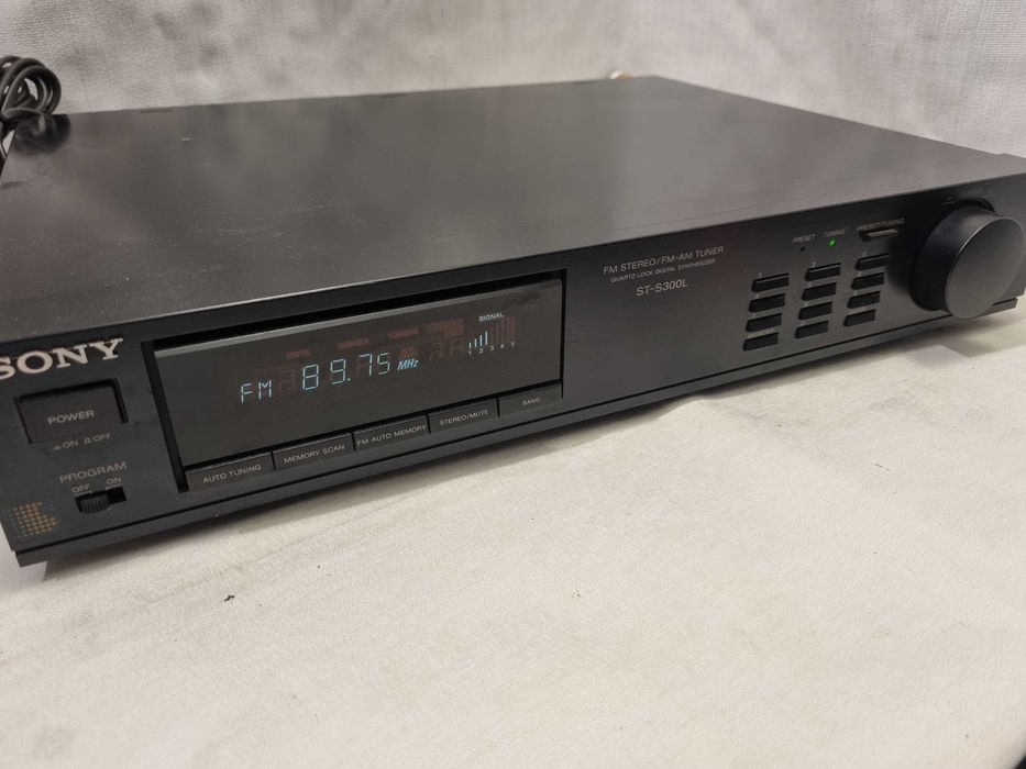 Sony ST-S300L FM AM vintage