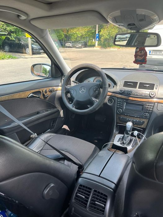 MERCEDES-BENZ E-Class 2005 — imagine 5