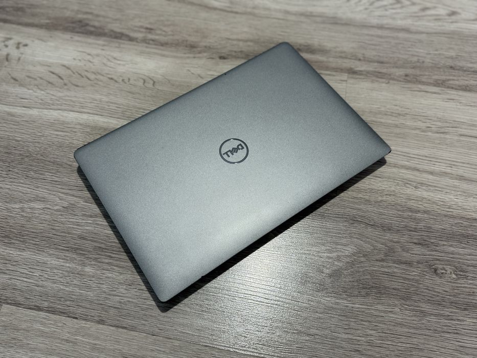 Лаптоп Dell i7 32 Ram