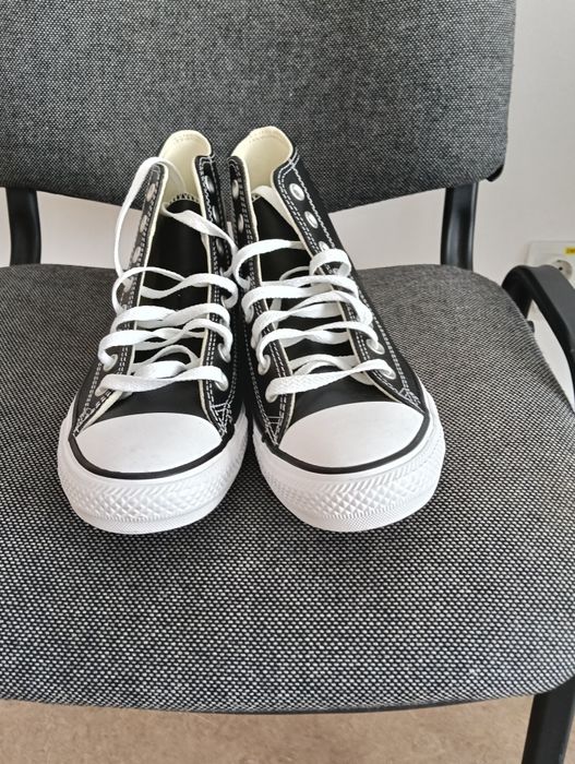Tenisi  converse