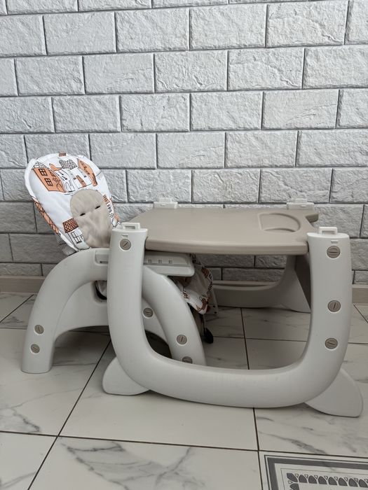 Детский стол для кормления