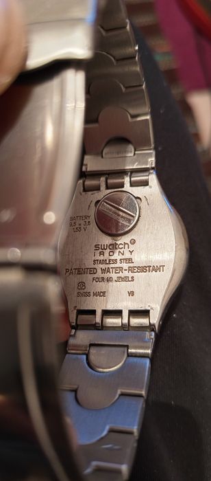 Vând ceas Swatch irony