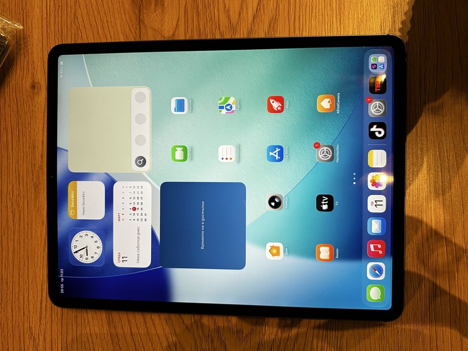 iPad Pro 12.9" (4th Gen, 2020) Wi-Fi + Cellular