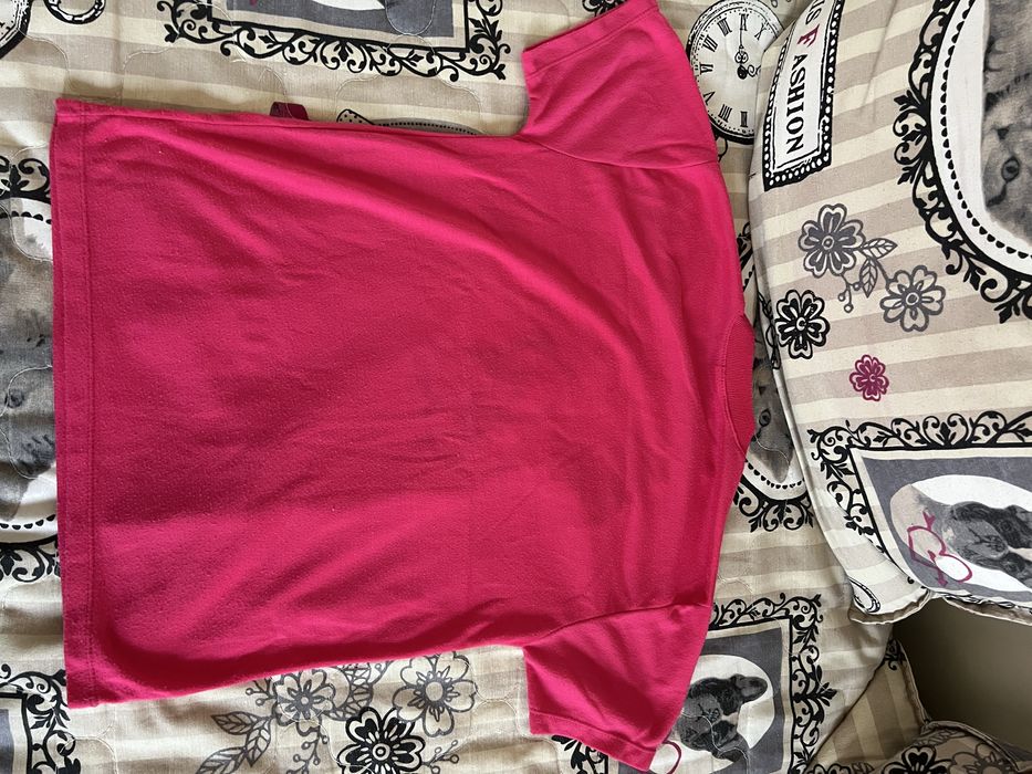 Продаю футболки разные