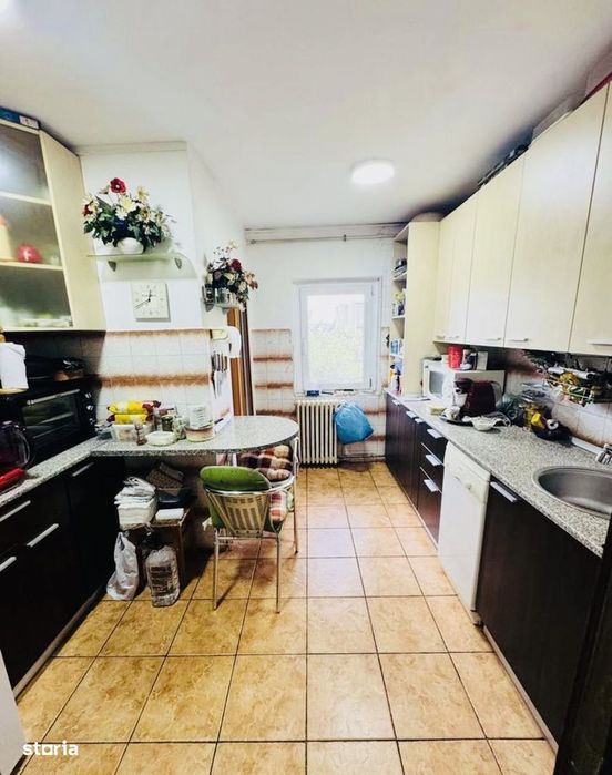 Apartament 4 camere decomandat Micalaca