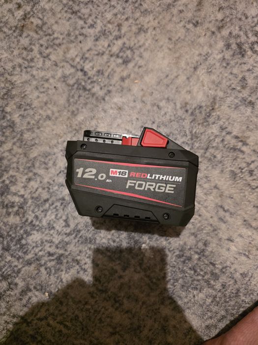 Baterie milwaukee  noua si nefolosita