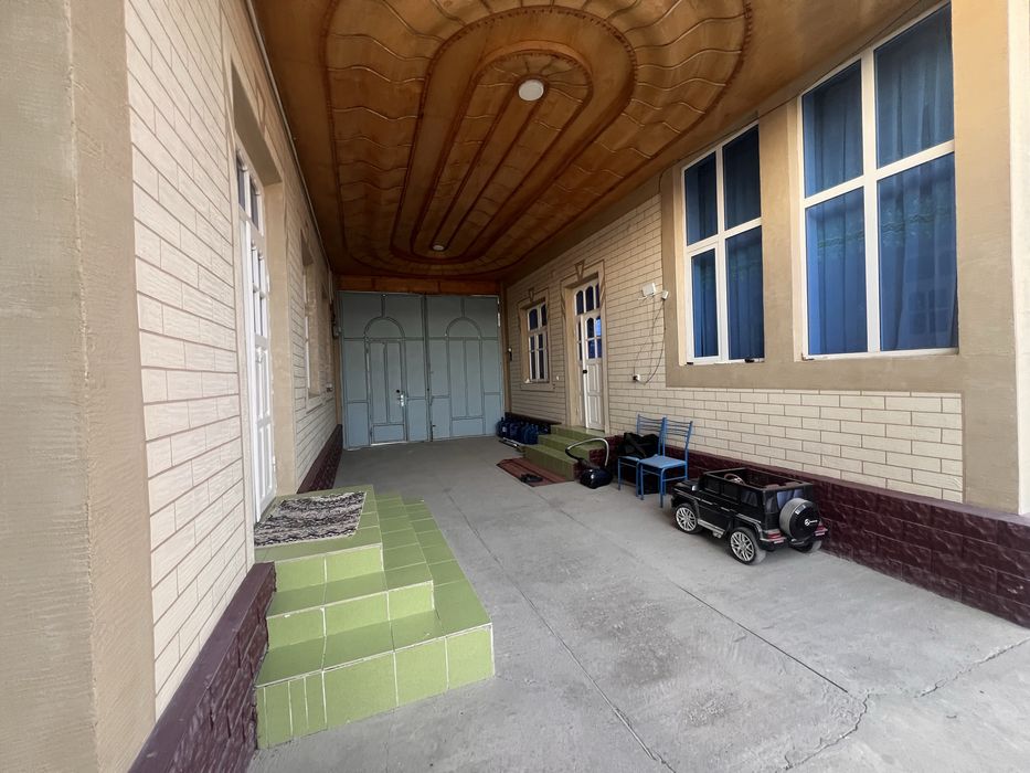 Ховли сотилади