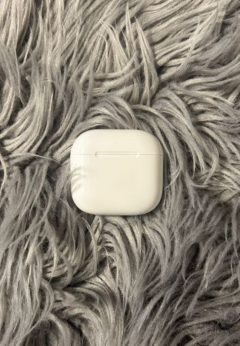 AirPods 4 nou sigilat