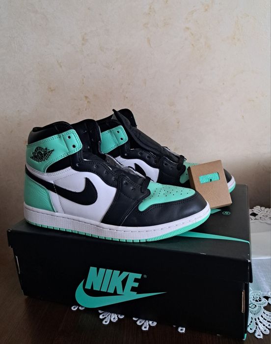 Jordan 1 High OG Glow Green