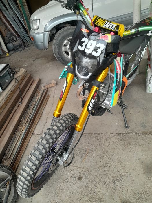 мотоцикл эндуро полноразмерный