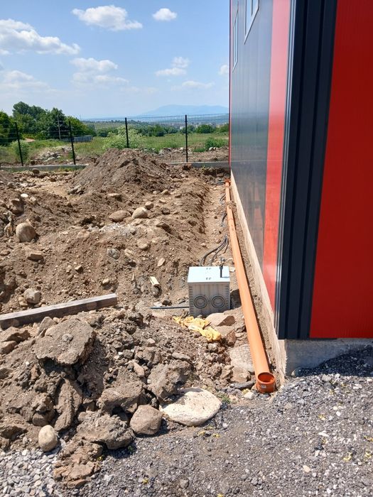Изграждане на септични ями ,канали дренажи и др.
