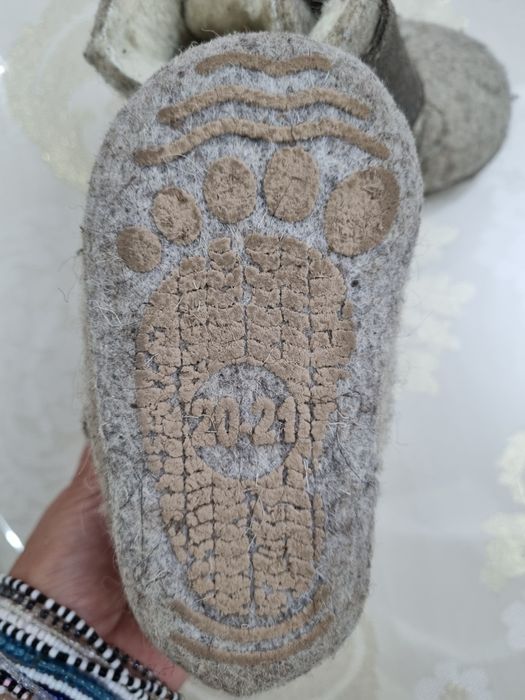 Зимняя детская обувь