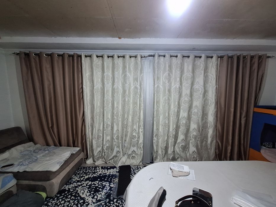 Продам шторы 8 метров