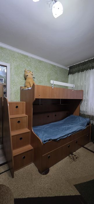 Продам двухъярусную кровать