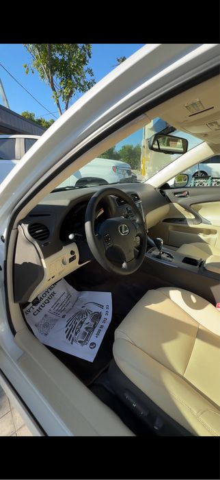 Lexus is250 4matic