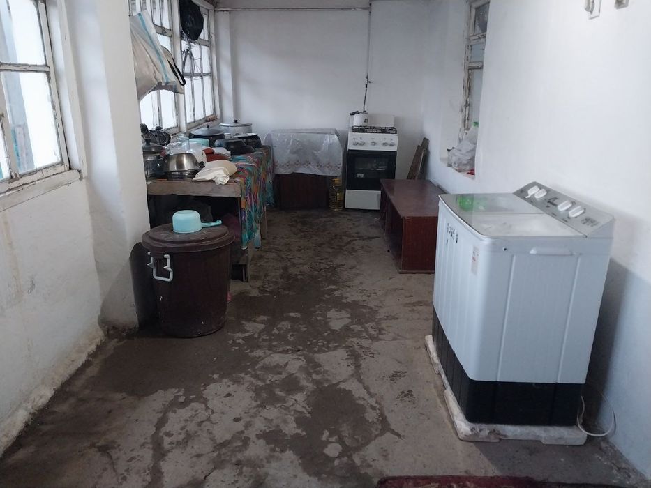 Ховли Уй сотилади